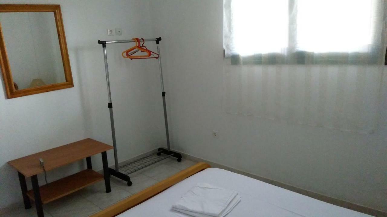 Garden Maisonnette 2-Bedrooms Sleeps 6 Adults 200M From Sandy Beach Asprovalta Exterior photo